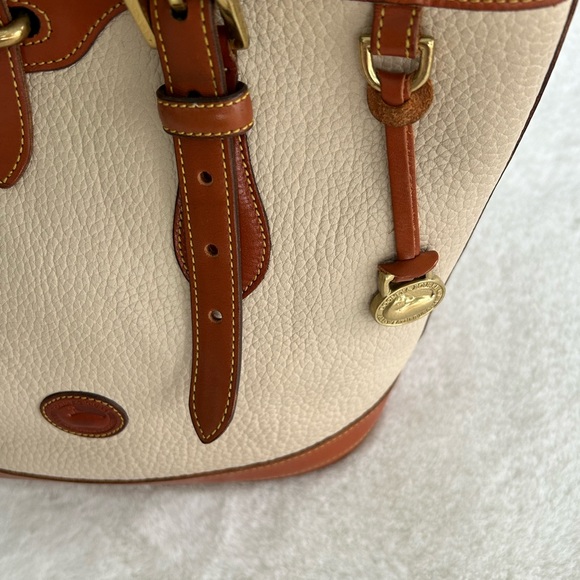 Vintage Dooney & Bourke - Picture 3 of 12